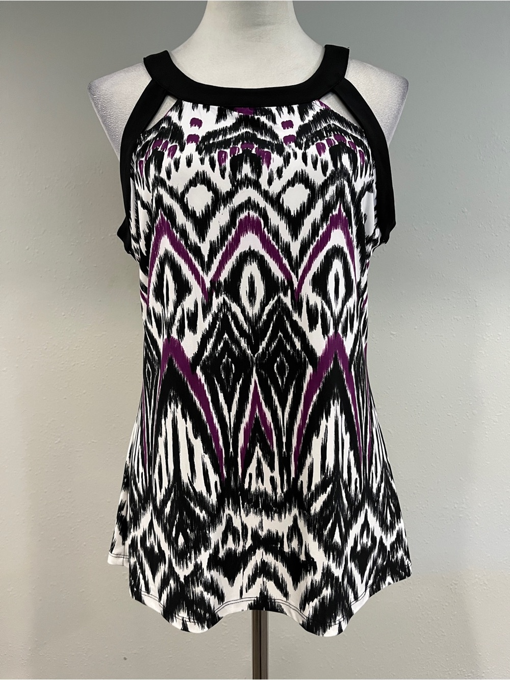 INC Sleeveless Black & Purple Patterned Halter Top size large